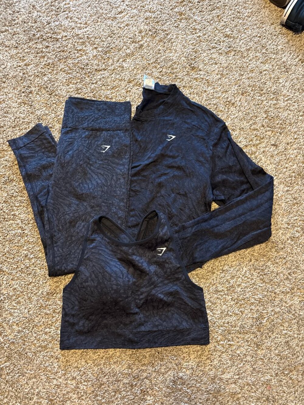 Gymshark Adapt Animal 3 piece set - Black Charcoal Grey